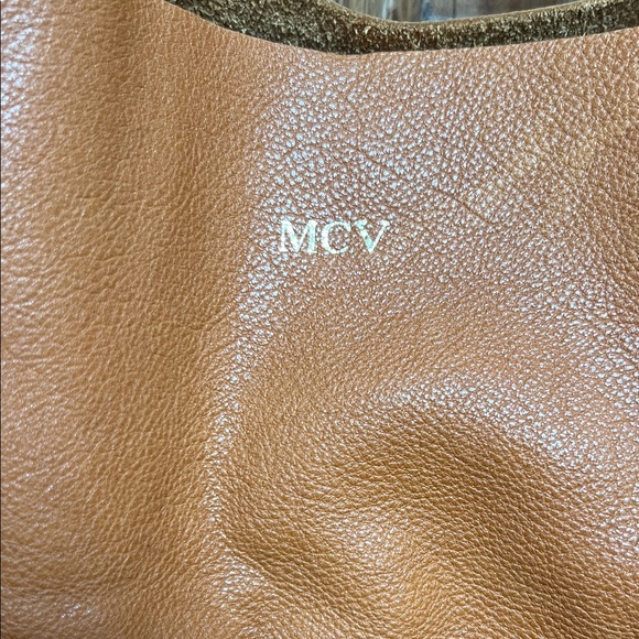 Mark & Graham Everyday Leather Tote - Picture 2 of 7